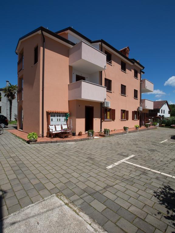 Apartments Nives Nb Savudrija Zewnętrze zdjęcie