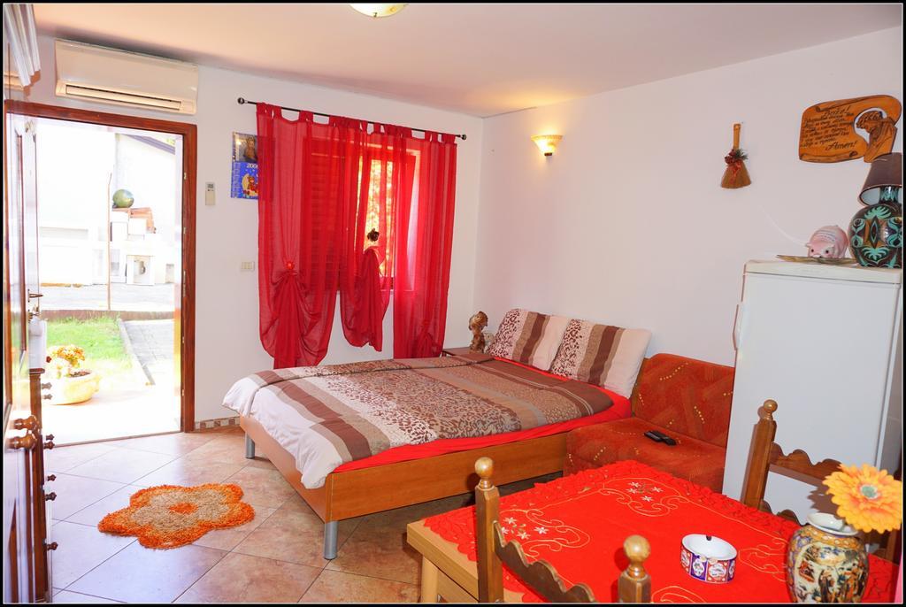 Apartments Nives Nb Savudrija Zewnętrze zdjęcie